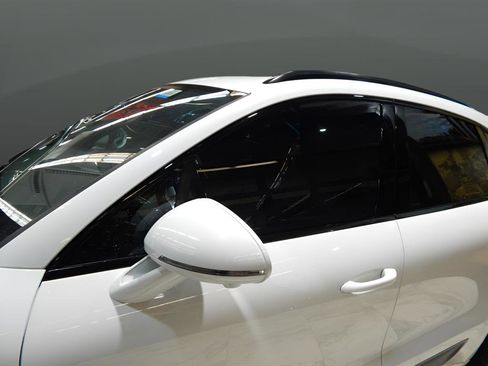 Used 2017 Porsche Macan GTS image 10