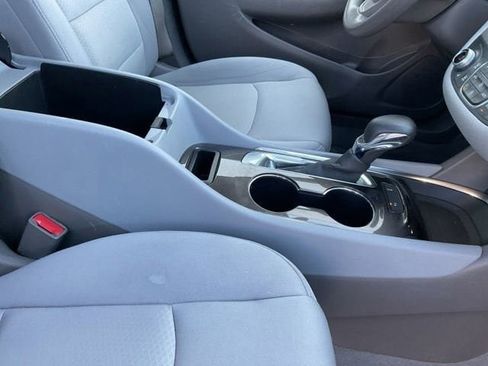 Used 2021 Chevrolet Malibu LT FWD image 15
