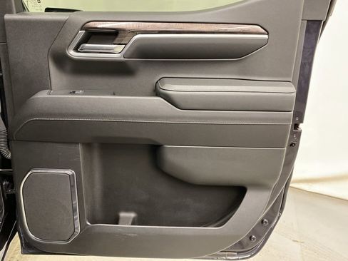 Used 2023 Chevrolet Silverado 1500 LTZ image 13