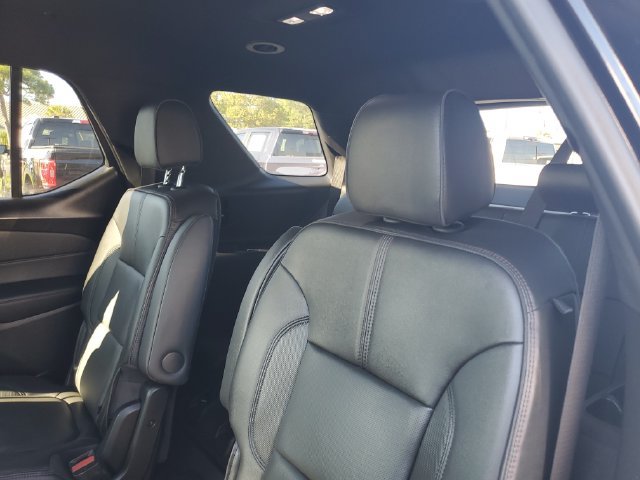 Used 2023 Chevrolet Traverse RS AWD/4WD image 13