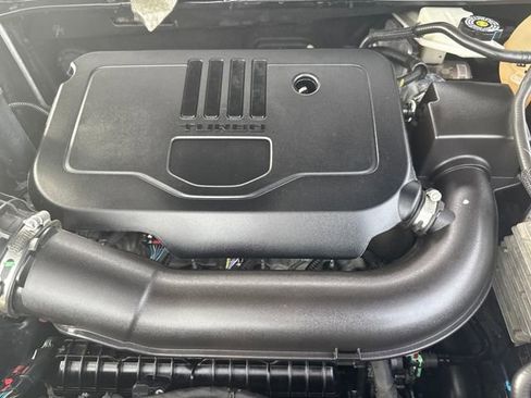 Used 2022 Chevrolet Blazer LT image 42