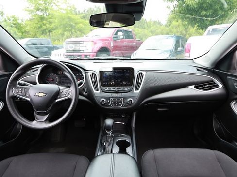 Used 2024 Chevrolet Malibu LT FWD image 31