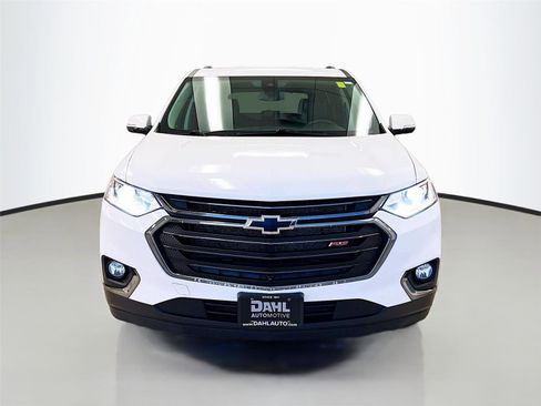 Used 2020 Chevrolet Traverse RS image 2