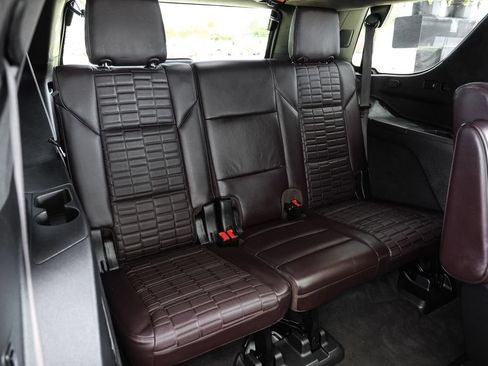 Used 2023 Cadillac Escalade Sport Platinum RWD image 43