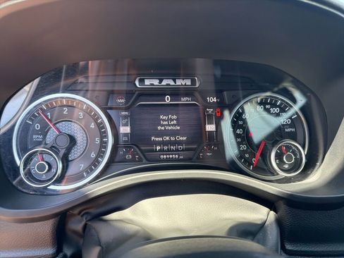 Used 2022 RAM 1500 Big Horn AWD/4WD image 15