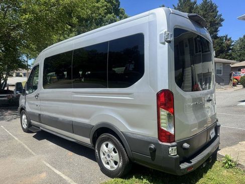 Used 2018 Ford Transit 350 XLT RWD image 4