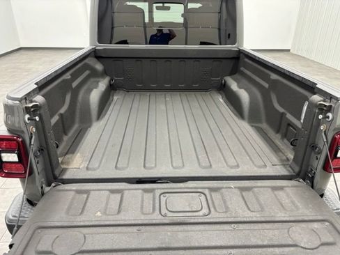 Used 2021 Jeep Gladiator Overland w/ Popular Equipment Package AWD/4WD image 7