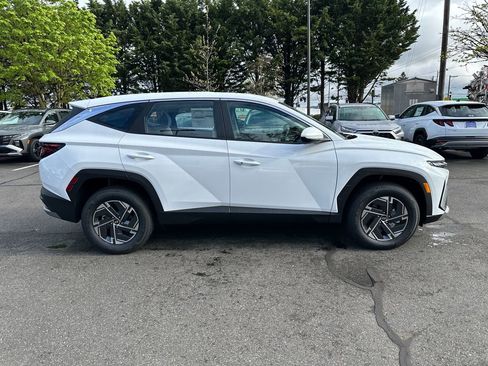 New 2026 Hyundai Tucson Blue SE AWD/4WD image 7