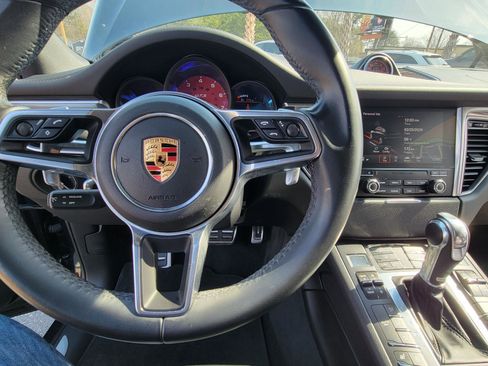 Used 2017 Porsche Macan GTS w/ Premium Package Plus image 33