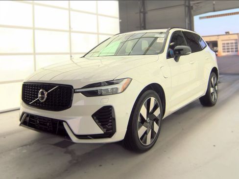 Used 2024 Volvo XC60 T8 Plus w/ Protection Package Premier AWD/4WD image 1