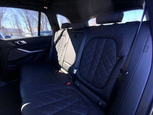 Certified 2025 BMW X5 xDrive40i w/ Premium Package image 21