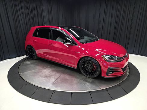 Used 2020 Volkswagen GTI SE image 13