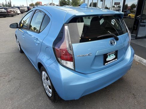 Used 2015 Toyota Prius C Two FWD image 4