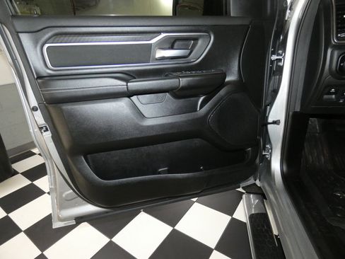 Used 2025 RAM 1500 Big Horn AWD/4WD image 24