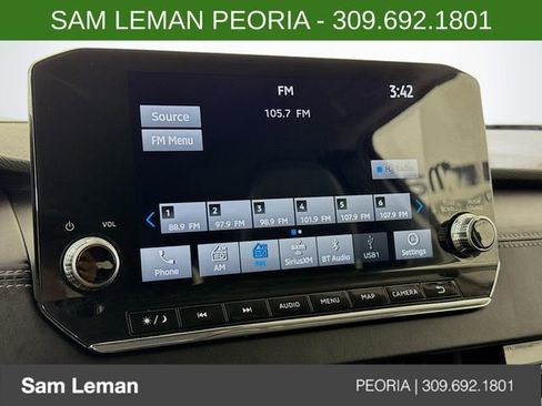 Used 2024 Mitsubishi Outlander SE image 15