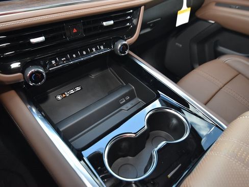 New 2026 Chevrolet Tahoe High Country image 19