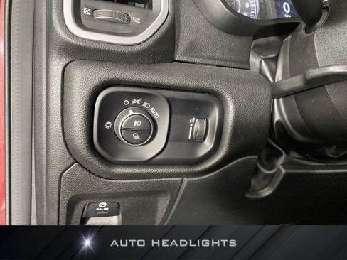 Used 2023 RAM 1500 Big Horn image 25