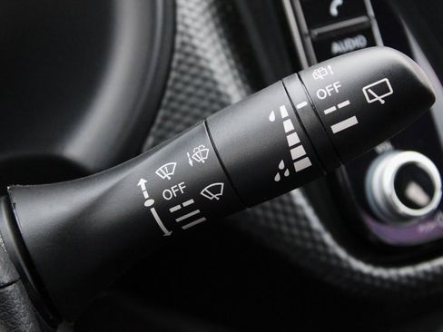 Certified 2024 Nissan Kicks SV w/ Interior Electronics Package image 31