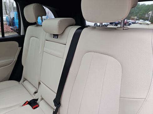 Certified 2025 Mercedes-Benz GLB 250 image 15