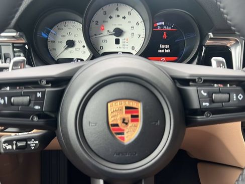 New 2026 Porsche Macan AWD/4WD image 31