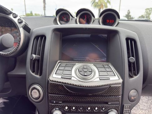 Used 2014 Nissan 370Z Touring w/ Sport Package RWD image 20