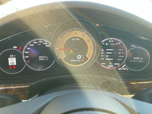 Used 2023 Porsche Panamera GTS image 20