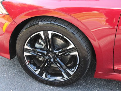 Used 2022 Kia K5 GT-Line AWD/4WD image 9