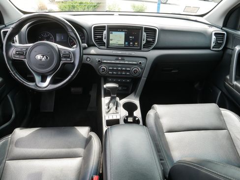 Used 2017 Kia Sportage EX w/ EX Technology Package AWD/4WD image 10