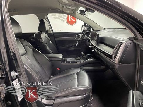 Used 2024 Kia Sorento S image 22