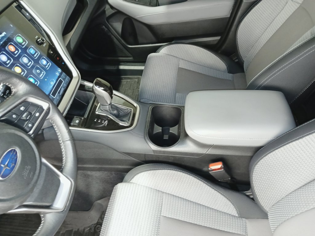 Used 2025 Subaru Outback Premium AWD/4WD image 17