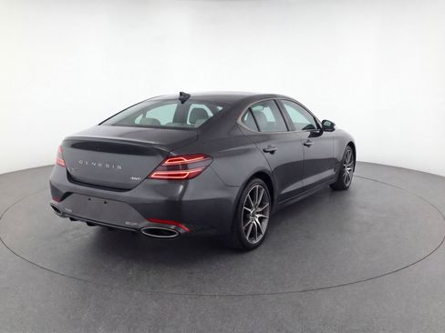 Used 2025 Genesis G70 2.5T AWD/4WD image 9