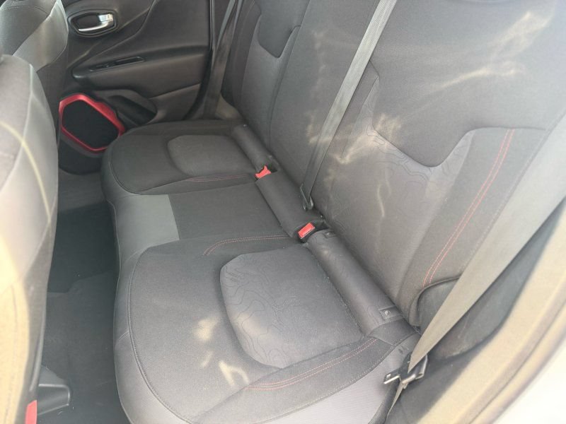 Used 2017 Jeep Renegade Trailhawk AWD/4WD image 16