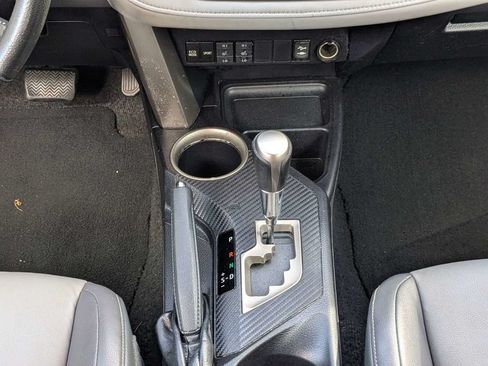Used 2015 Toyota RAV4 Limited FWD image 17