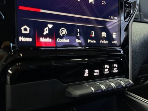 Used 2022 RAM 1500 Laramie RWD image 21