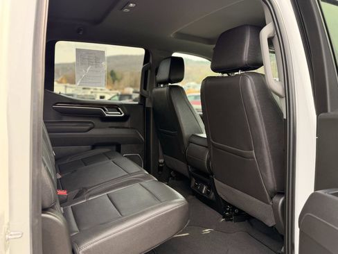 Used 2026 GMC Sierra 1500 SLT image 20