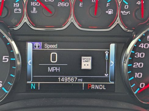 Used 2018 Chevrolet Tahoe LT image 12