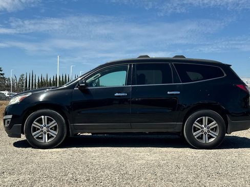 Used 2017 Chevrolet Traverse LT AWD/4WD image 6