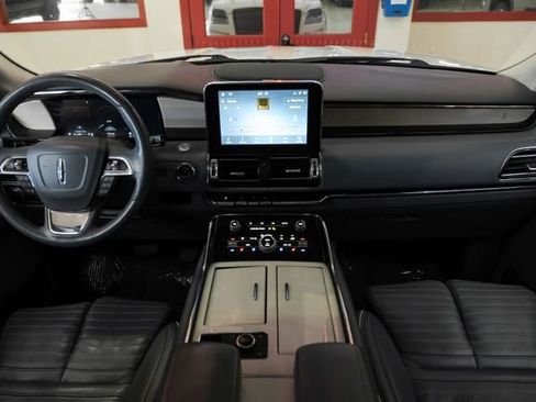 Used 2020 Lincoln Navigator Black Label image 14