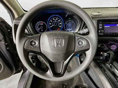 Used 2022 Honda HR-V LX image 11