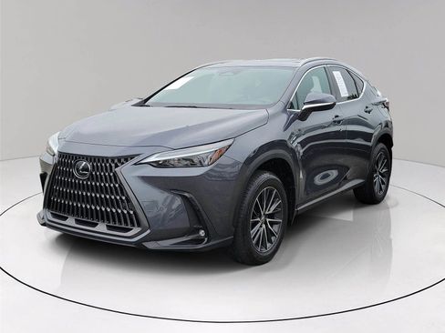 Used 2024 Lexus NX 250 FWD image 3