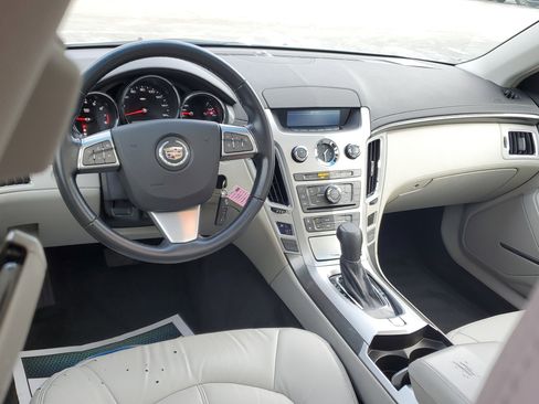 Used 2011 Cadillac CTS Wagon image 7
