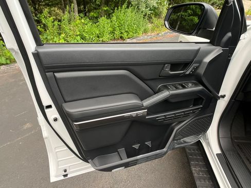 New 2026 Toyota 4Runner TRD Off-Road Premium AWD/4WD image 11