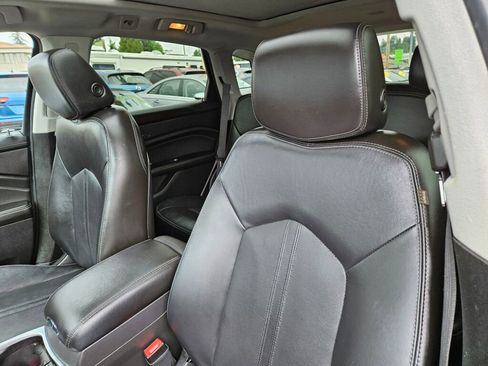 Used 2015 Cadillac SRX Luxury w/ Driver Awareness Package FWD image 16