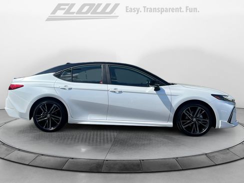 Used 2025 Toyota Camry XSE FWD image 8