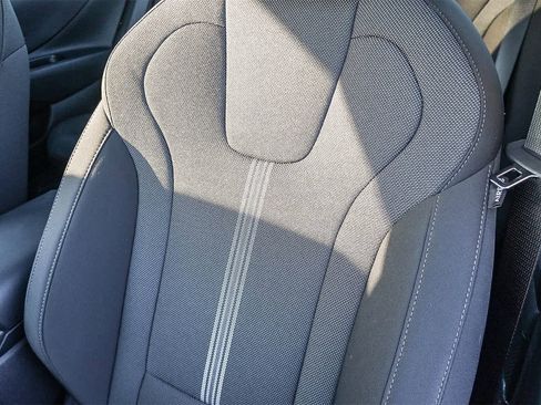 New 2026 Hyundai Elantra SE image 28