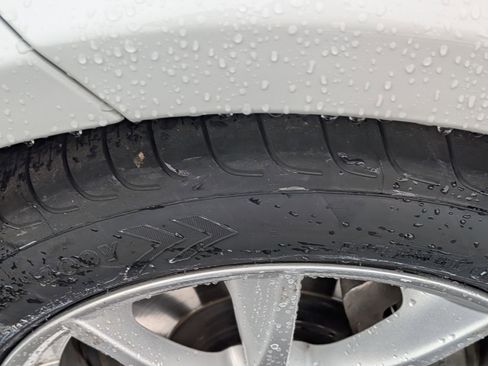 Used 2018 Jaguar F-TYPE Convertible image 13