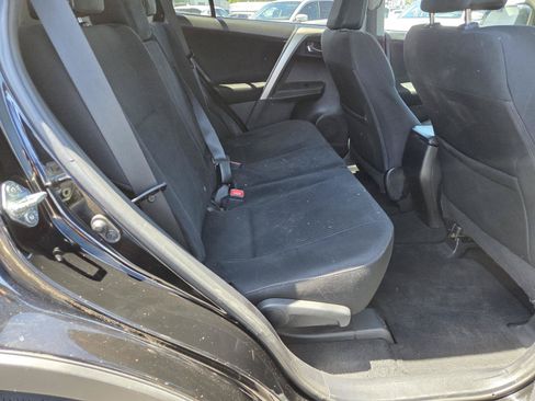 Used 2014 Toyota RAV4 XLE FWD image 18