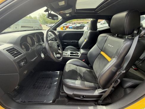 Used 2010 Dodge Challenger SRT8 w/ SRT Option Group II RWD image 12