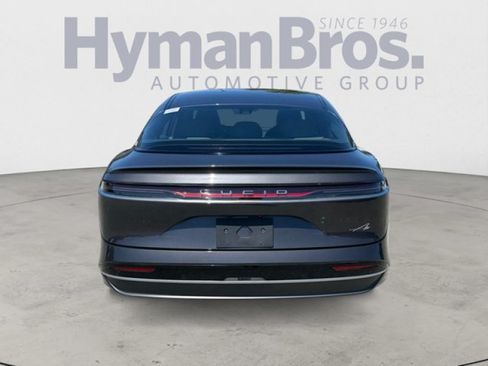 Used 2024 Lucid Air Pure RWD image 4