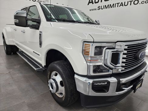 Used 2022 Ford F350 Lariat w/ Lariat Ultimate Package image 2